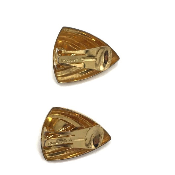 Vintage Christian Dior Triangle Gold Clip Earrings - Picture 6 of 9